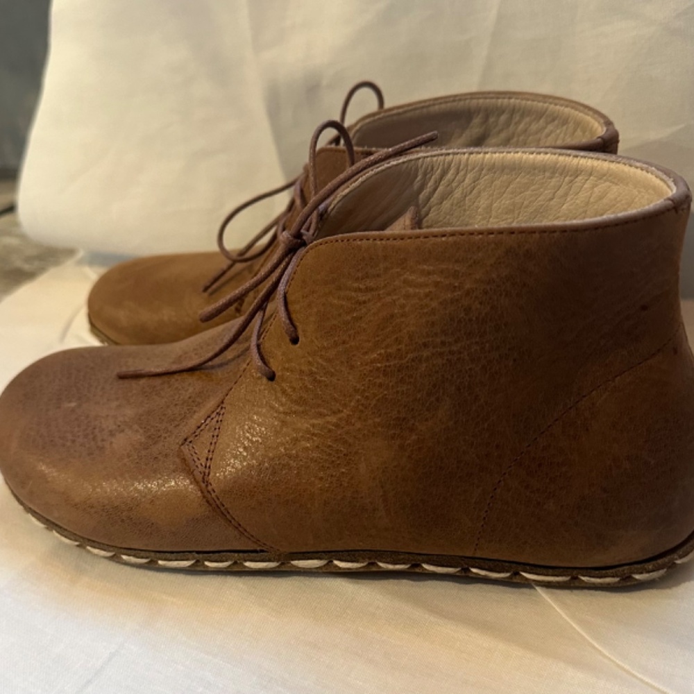 Shoes - Picture 6 of 7